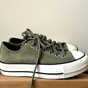 Platform All Star Converse- suede leather army green size 6